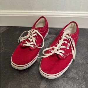 Vans Classic off the wall Pro Low Top Skate Shoes Canvas Red Women’s